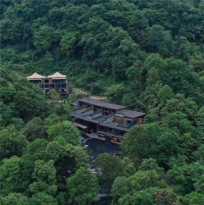 泡湯時(shí)代   國內(nèi)新開溫泉度假酒店設(shè)計(jì)大盤點(diǎn)