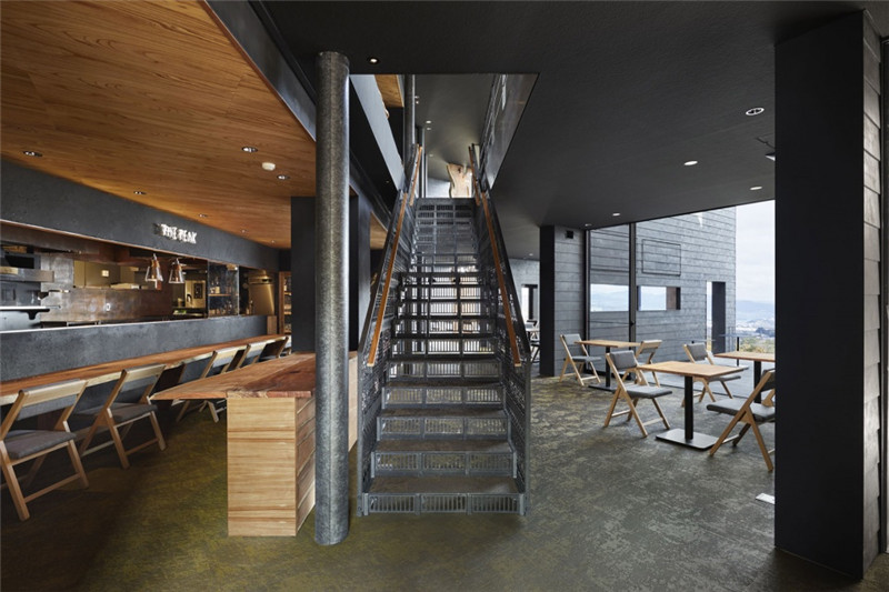 酒店餐廳設(shè)計-融入當?shù)靥厣腉alleria Midobaru溫泉酒店設(shè)計