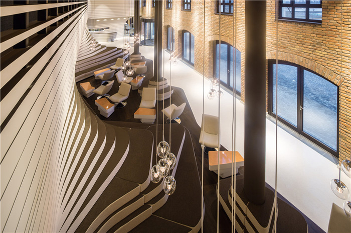 國外老磨坊精致工業(yè)風(fēng)酒店翻新改造設(shè)計(jì)方案