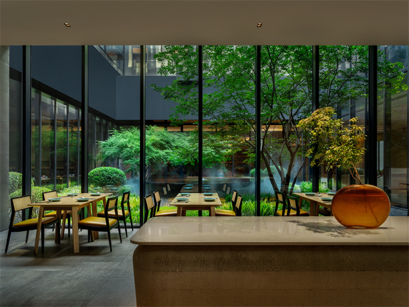 河南鄭州中牟建業(yè)只有·劇場酒店設計案例